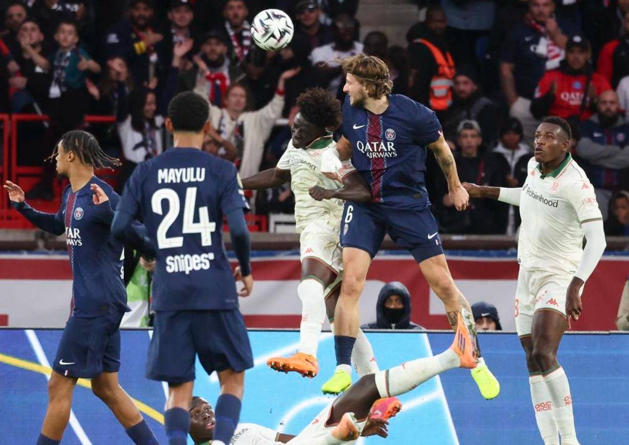 一场1-0完成补时绝杀，法甲霸主险胜，将对决15连胜的拜仁